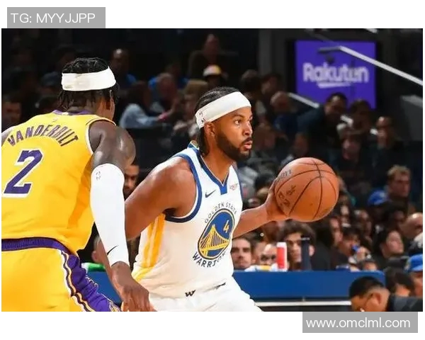 勇士与湖人季前赛精彩回放分析及赛后亮点总结